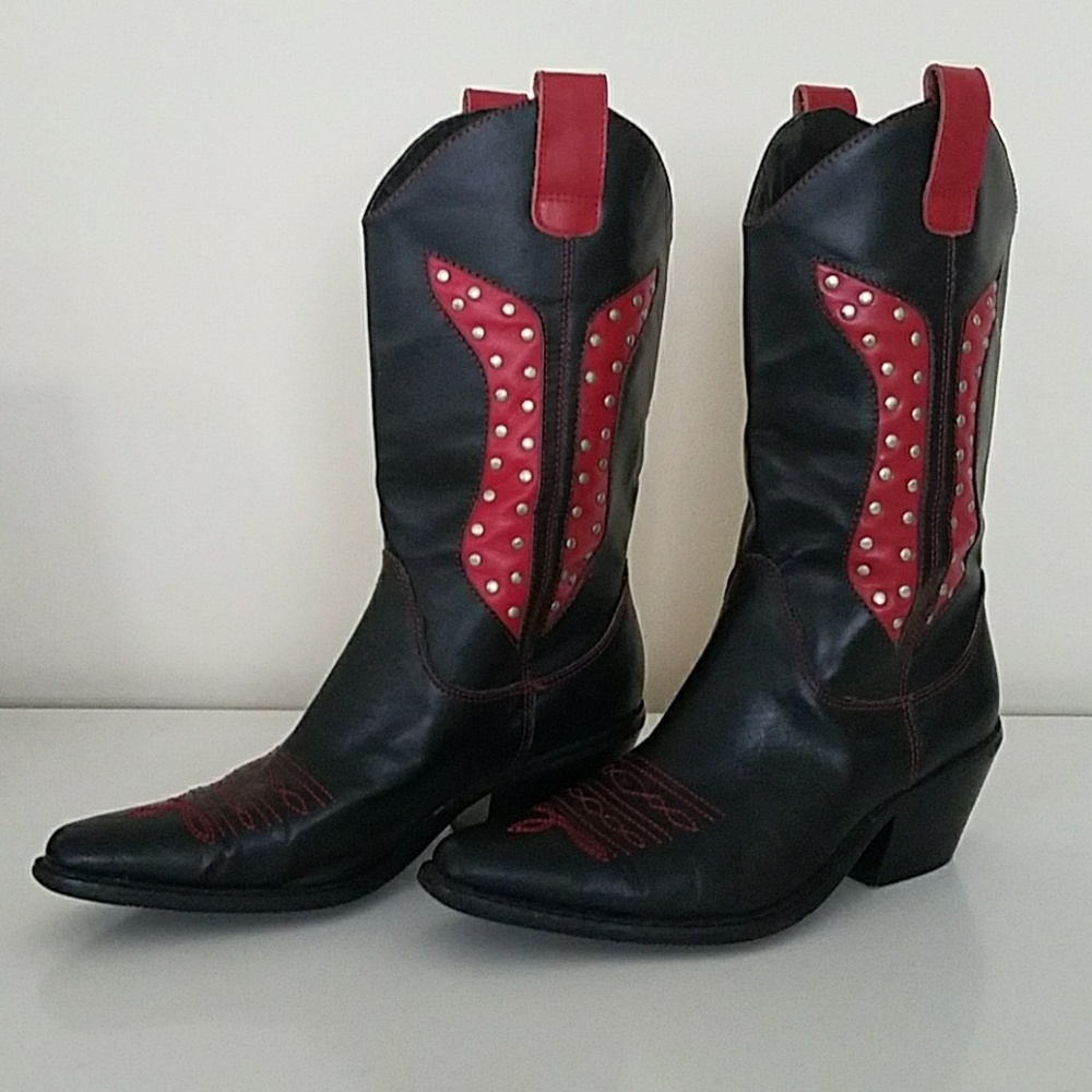 Item Cowgirl Boots